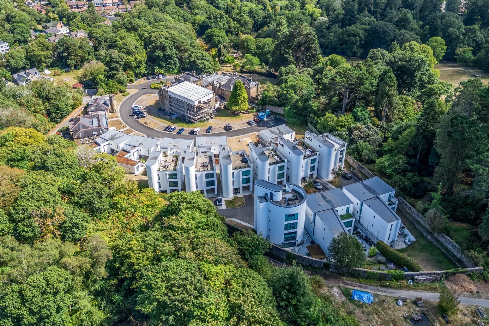 Upper Castle View, Blackpill, Swansea, SA3 5BY